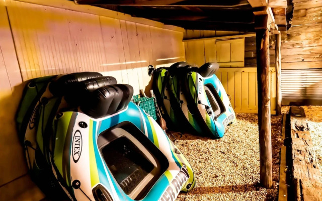 Best Location in Downtown NB Golf Cart Included!