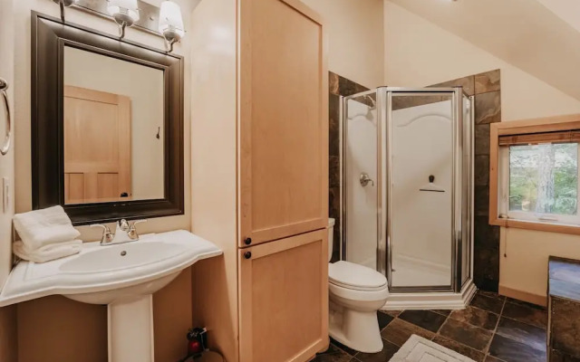 40gs Wifi - W/D Hot Tub - Sleeps 8