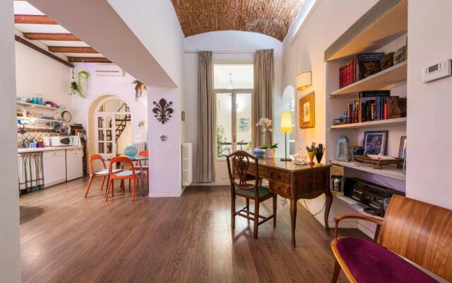 Florence Hideaway by Mmega