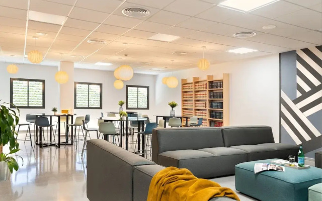 Micampus Rector Estanislao del Campo - Students Residence