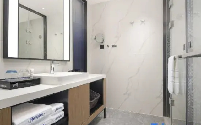 Hampton by Hilton Zhengzhou East Railway Station