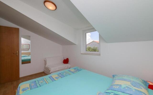 Apartment Ana - 50m from Sea