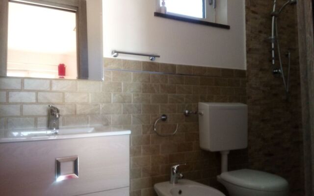 Valeri's Country House