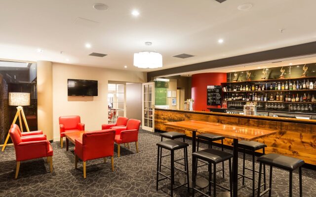 The Old Woolstore Apartment Hotel