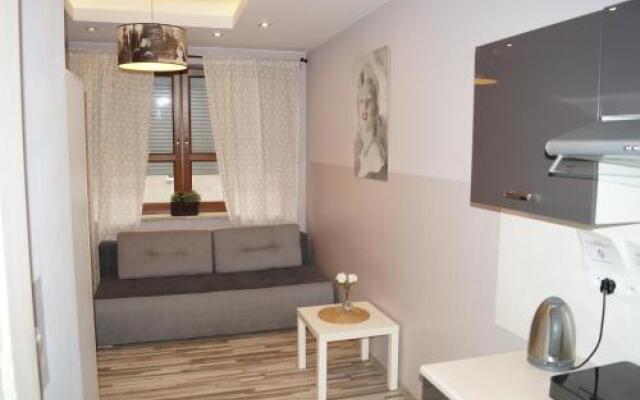 Red Apartament