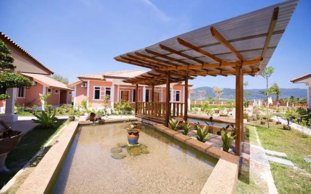 Pak Raja Villas