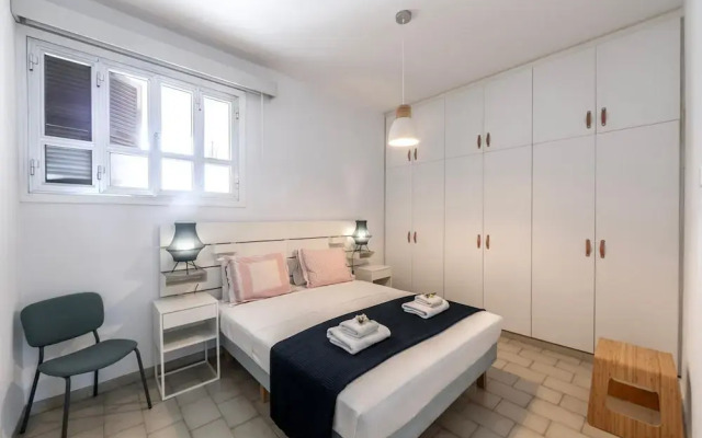 Protaras H2O Seafront Suite