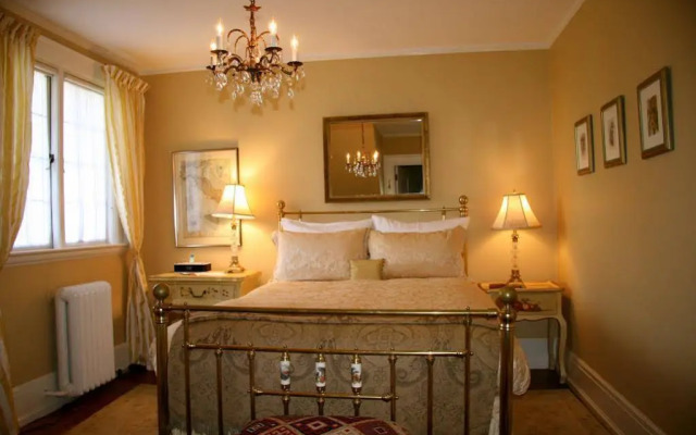 Villa Marco Polo Bed and Breakfast Inn