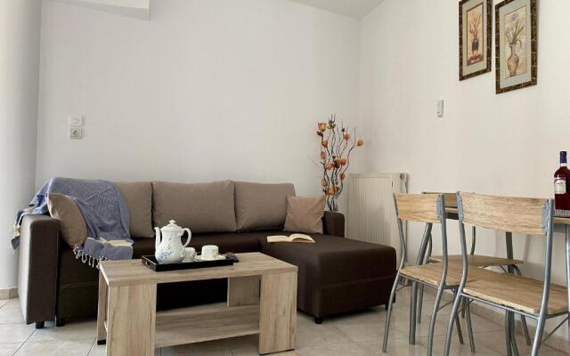 Peaceful Apartment, in the nature, with yard "3"
