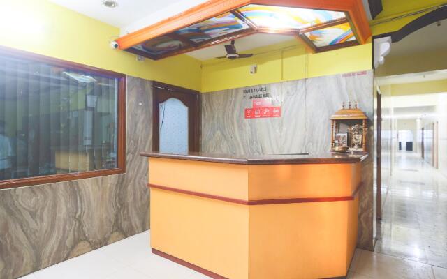 OYO 60407 Ramachandra Residency