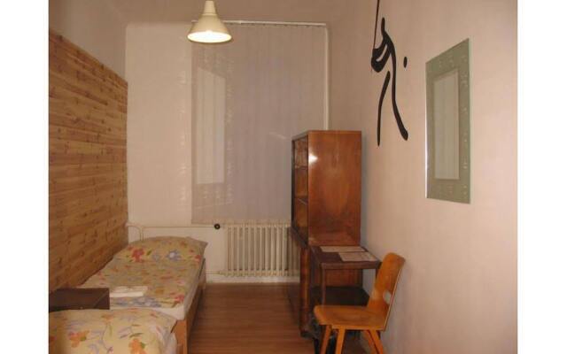 Hostel Bed - Breakfast Brno