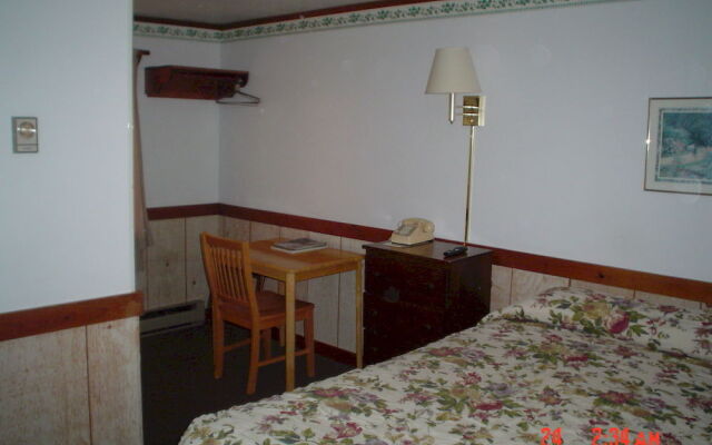 Maple Leaf Motel