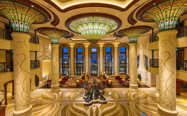 Shanghai Disneyland Hotel 