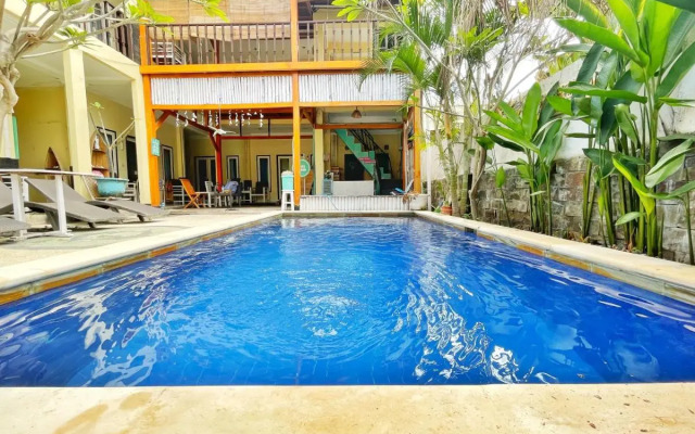 Gili White Bamboo Resort