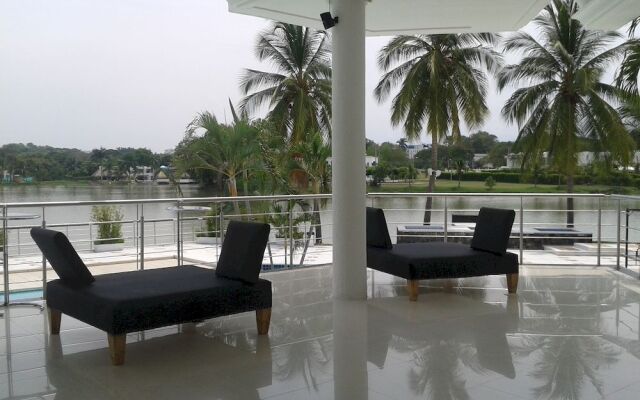 Monasterio Resort Giradot