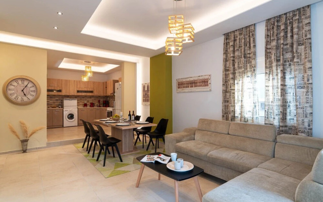 Four Season Apartment