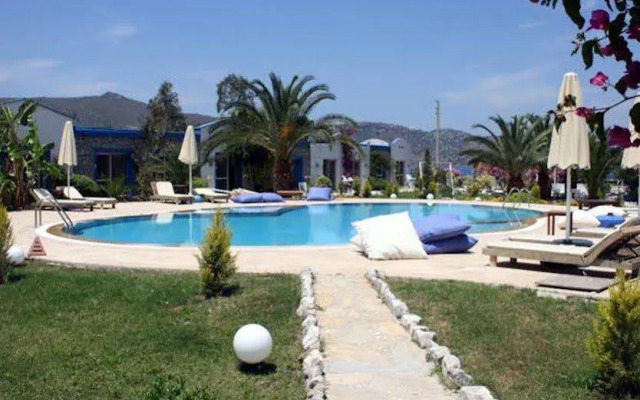Fi Light Solto Boutique Beach