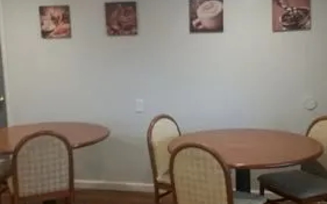 Vandalia Travelodge Dayton Airport