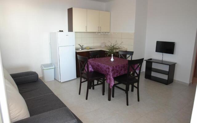 Apartments with a parking space Mandre, Pag - 18748