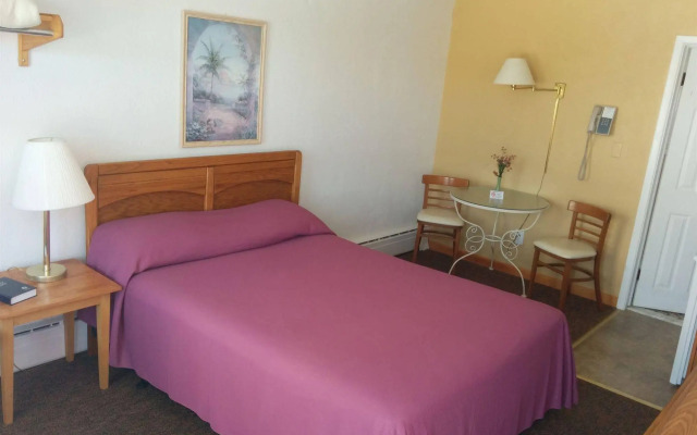 Pink Champagne Motel