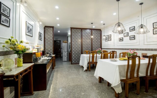 Il Divo Hostel