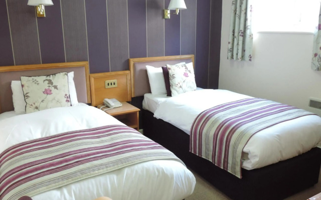 Falcon Hotel