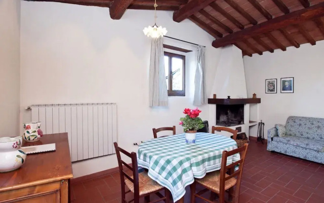 Pleasant Apartment With Swimming Pool,garden,bbq, Parking