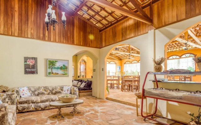 OYO Hotel Tereza Curvelo