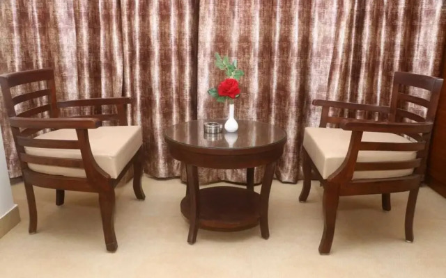 Hotel Grand 81