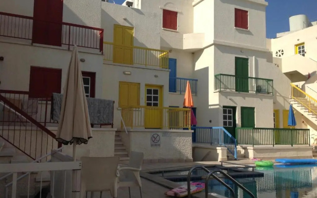 Sea 'n Lake View Hotel Apartments