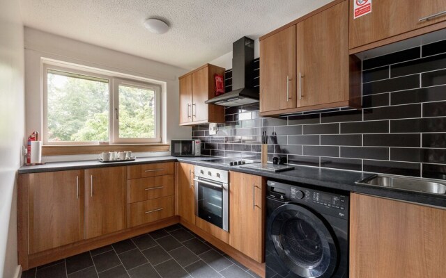 Dunfermline Central Apartments at 48