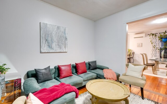 Pet-friendly Salem Apartment w/ Shared Deck!