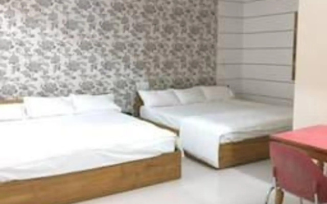 Hotel Girnar