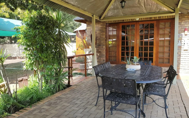 Aandbloem Guest House