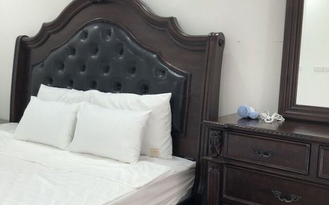 Emanuela Hotel & Serviced Apartment