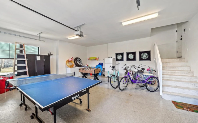 Dream Island 8 Bedroom Home