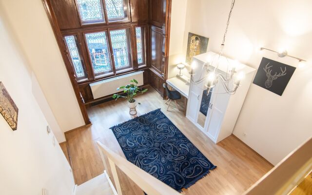 Lovely Apartment on Mala Strana just 10 mins walk to scenic places