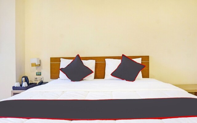 SUPER OYO Collection O 91409 Hotel Fiducia Otista 153 - 157
