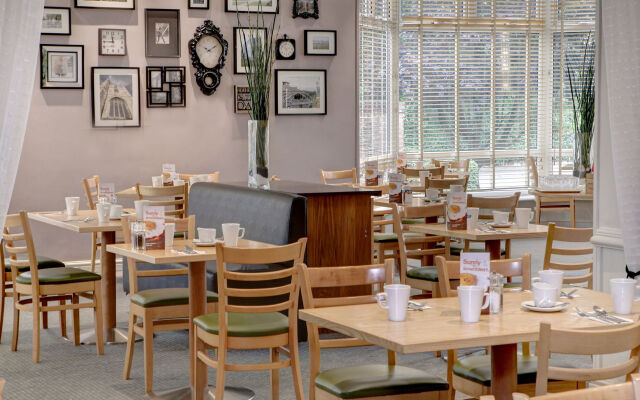 Holiday Inn Basingstoke by IHG