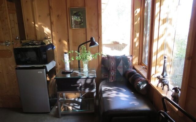 Silver River Adobe Inn