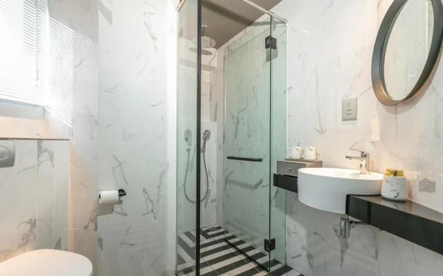 Hotel Calmo Bugis