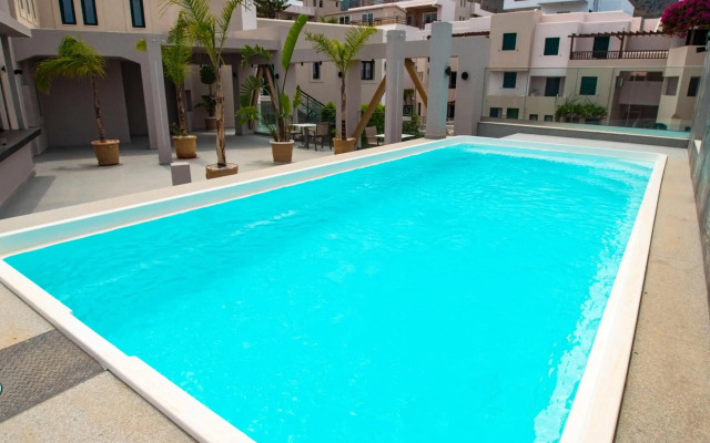 Elmi Suites Beach Hotel - All Inclusive