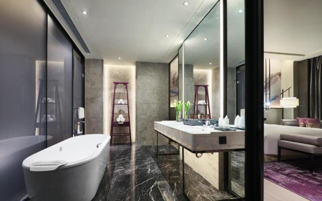 Crowne Plaza Wuxi Lake View