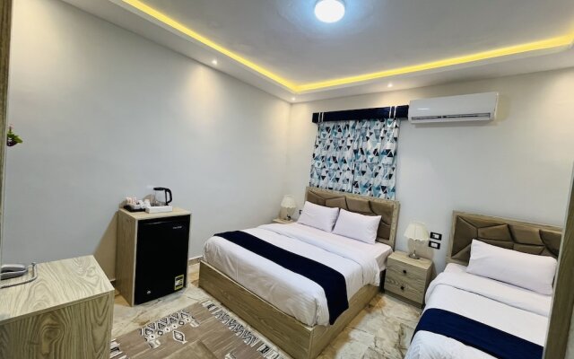 Capital Of Pyramids Hotel