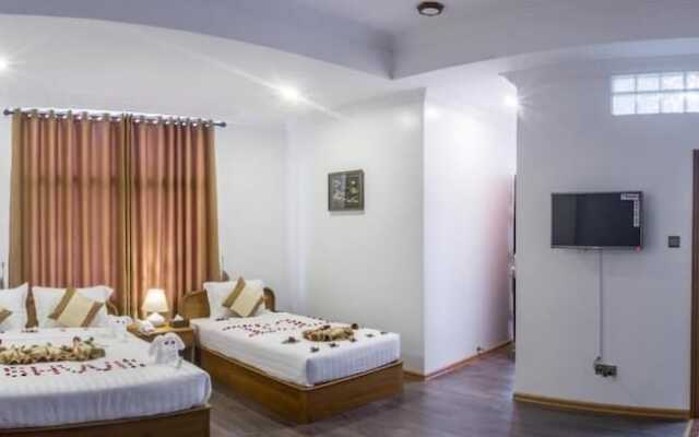 Shwe Pyi Thain Kha Hotel
