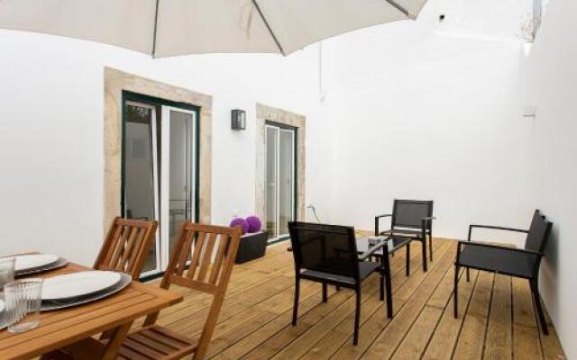 Castelo Picão Apartments