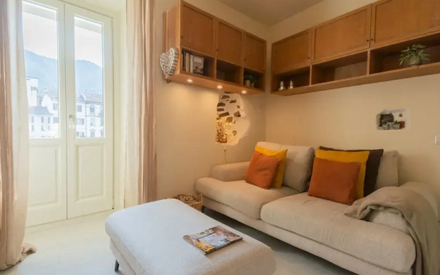 Linda Apartment 2 in Como