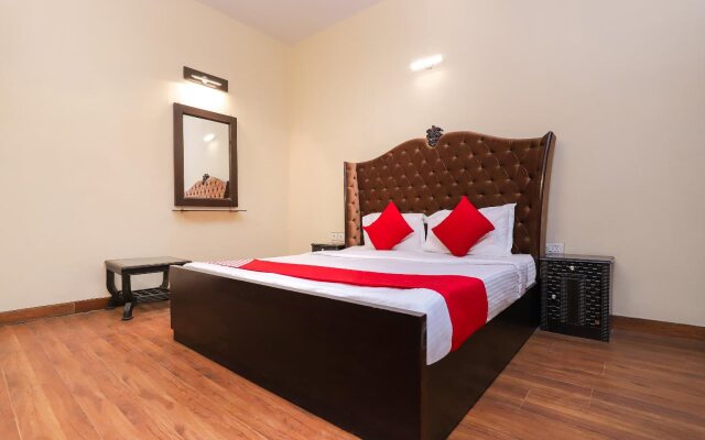 Royal Town By OYO Rooms