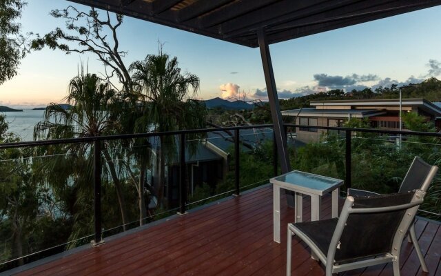 Shoreline Apartments