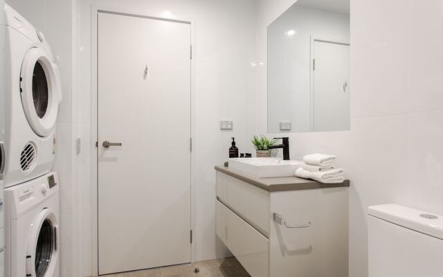The East End Apartments by Urban Rest